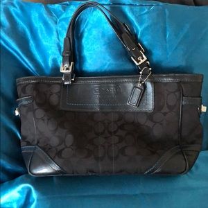 COACH Signature Shoulder Tote Bag Purse #F05M-8K49